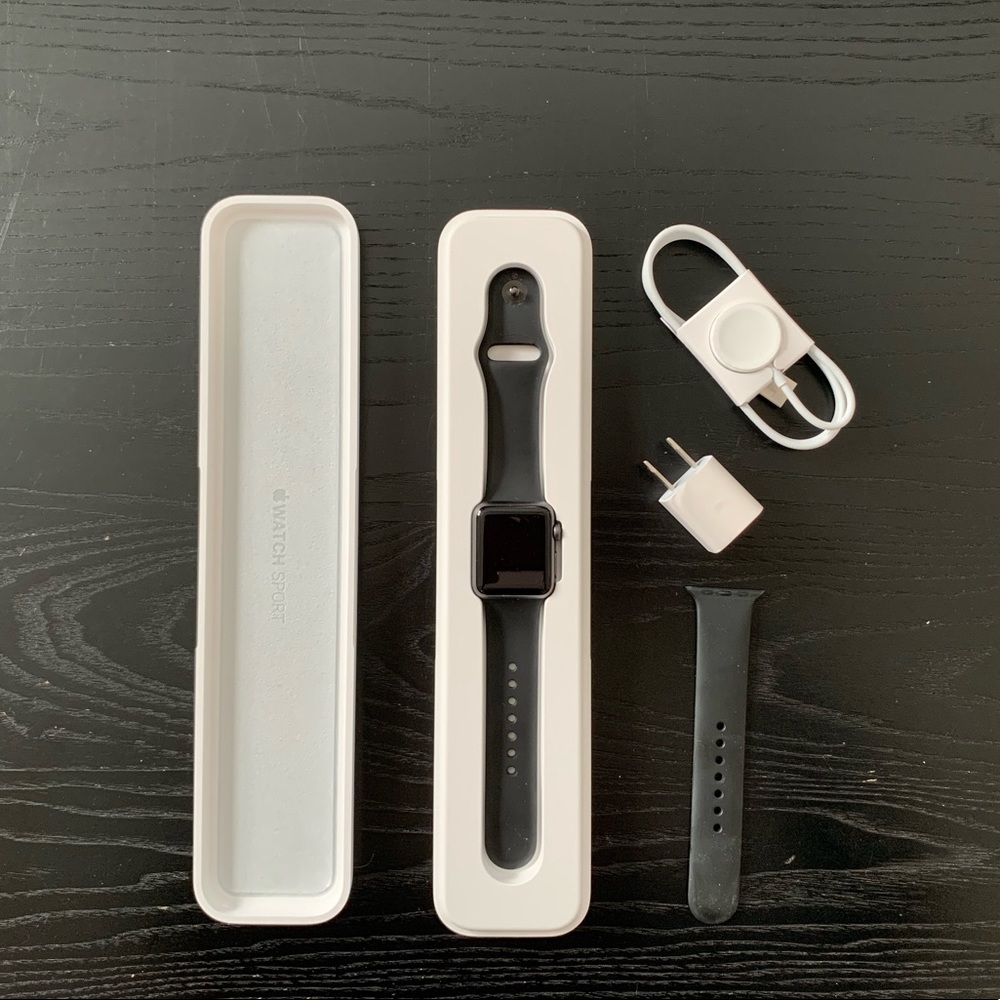 Apple Watch: Sport 38mm | Series 1